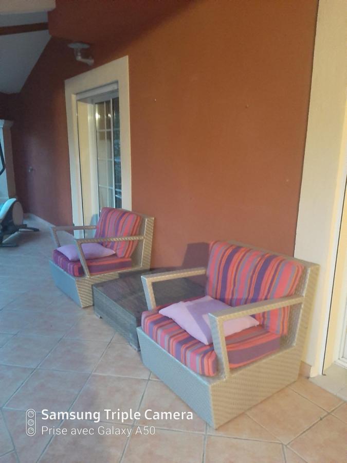 Villa sécurisée pres des lecques Saint-Cyr-sur-Mer Esterno foto